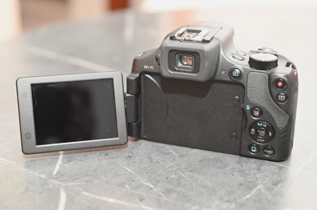 Canon PowerShot SX60 HS 16.1MP Black Zoom Digital Camera