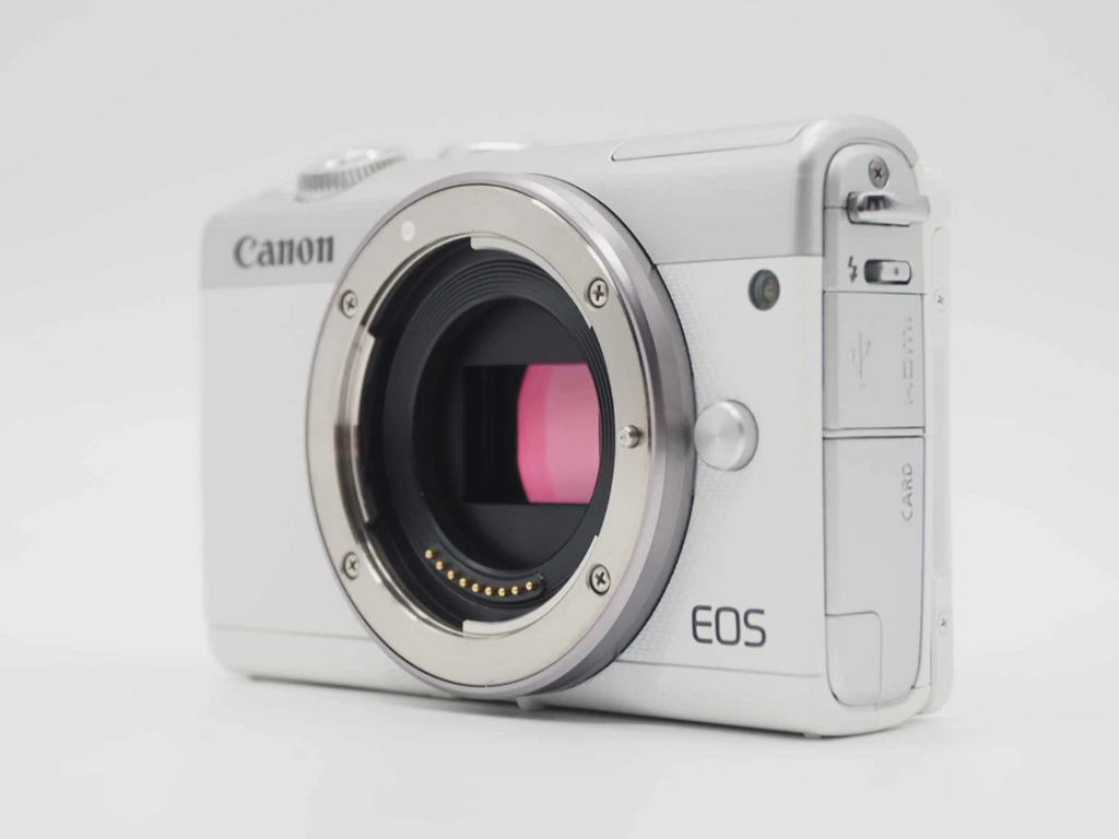 Canon EOS M100 White 24.2 MP Digital Camera 15-45mm Lens [Near Mint]