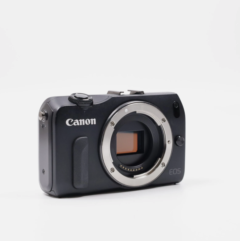 Canon EOS M 18.0MP Mirrorless Digital Camera Black [Near Mint]