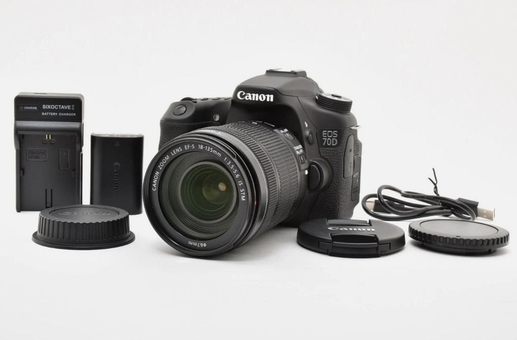 Canon EOS 70D DSLR Camera Body + 18-135mm f/3.5-5.6 IS STM Lens w/Caps Japan