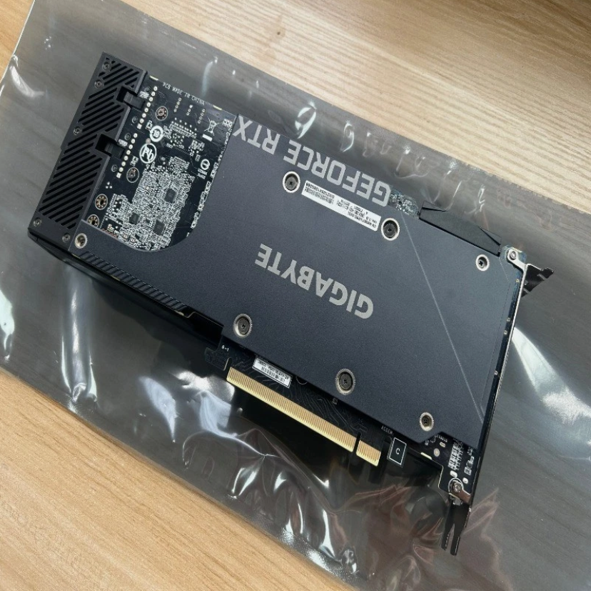 GIGABYTE GeForce RTX 3090 24GB GDDR6X Public Turbo Graphics Card For Server