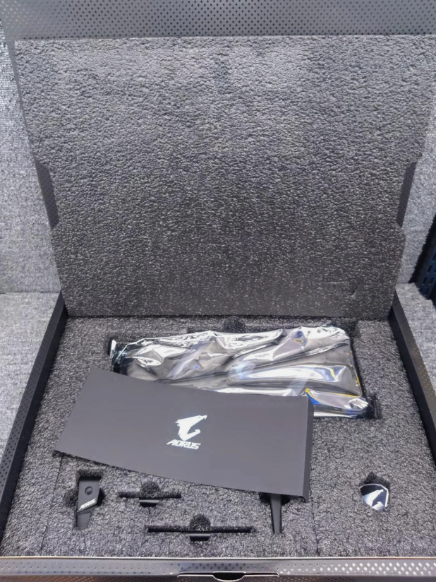 GIGABYTE AORUS GeForce RTX 2080 Ti 11GB GDDR6 Graphics Card Used