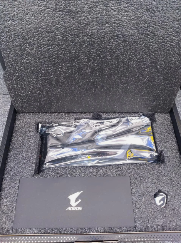 GIGABYTE AORUS GeForce RTX 2080 Ti 11GB GDDR6 Graphics Card Used